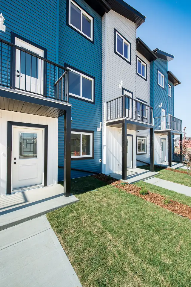 Breeze On Maple Way - Townhome House for Rent in Long Term Rentals in Edmonton - Image 7