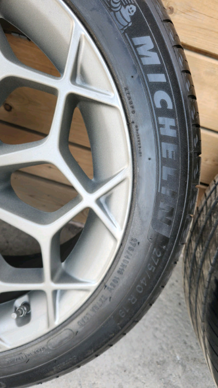 Genesis G90/G80 in Tires & Rims in Markham / York Region - Image 3