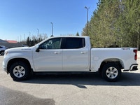 Electric Mirrors,Heated Mirrors,LED Headlamps,Rear Tow Hook,Tinted Windows,Trailer Hitch,Adjustable... (image 9)