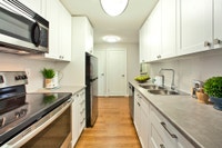 Realstar's Albany Place apartment rentals in Fort Erie are ideally located on the banks of the Niaga... (image 4)