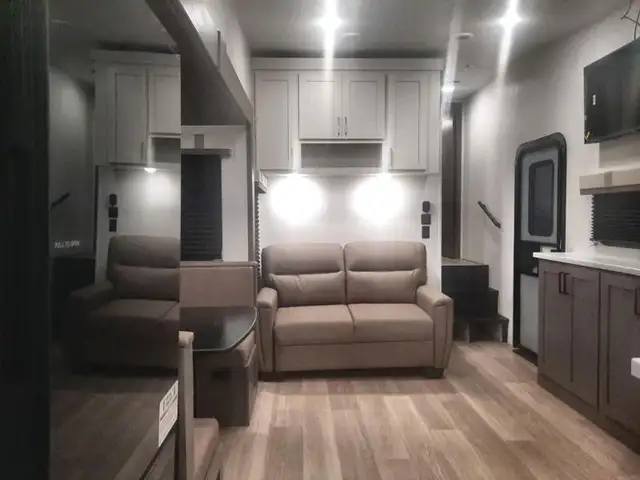 2026 EAST TO WEST Tandara 275BH in Travel Trailers & Campers in St. Albert - Image 24
