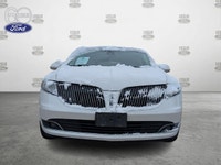 This accident free, AS-IS trade includes: - Power Heated/Cooled Front Seats - Heated Second Row - He... (image 1)