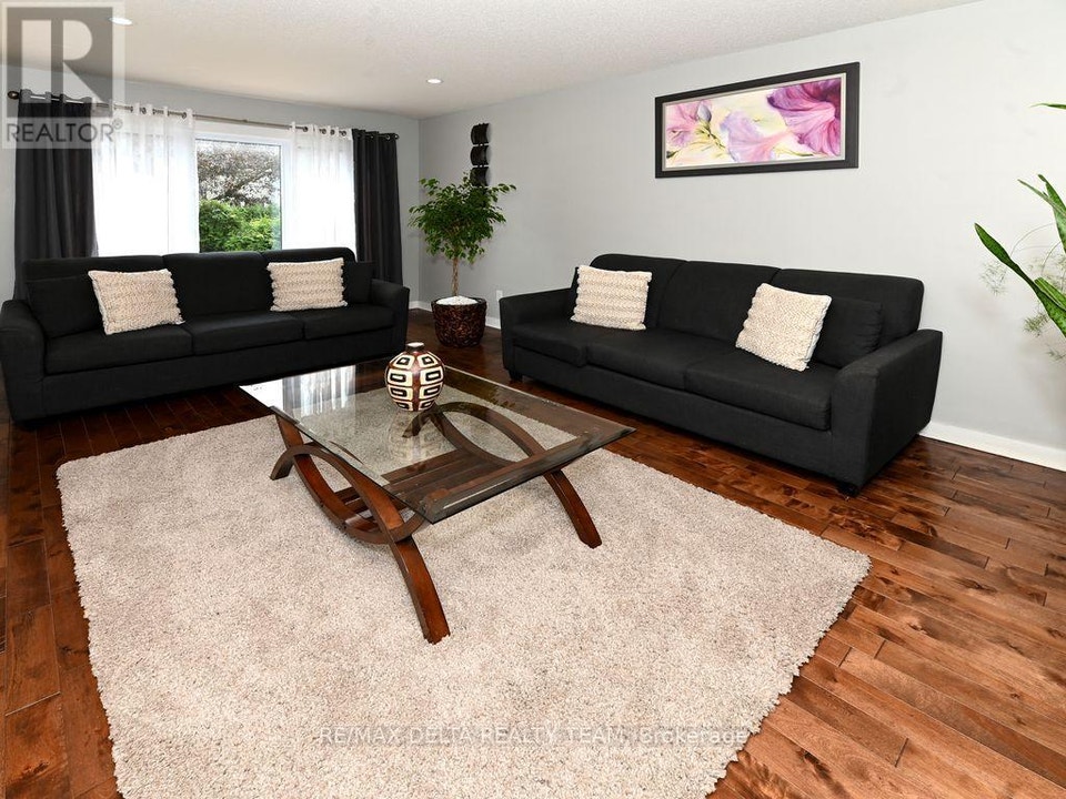 28 - 6159 HERITAGE PARK CRESCENT Ottawa, Ontario 4