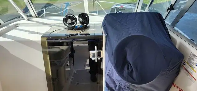 2014 Pursuit 285 285 Twin Outboard Walkaround in Powerboats & Motorboats in Trenton - Image 15