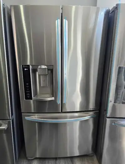 LG 36" STAINLESS STEEL FRENCH DOOR FRIDGE BOTTOM FREEZER in Refr, View more