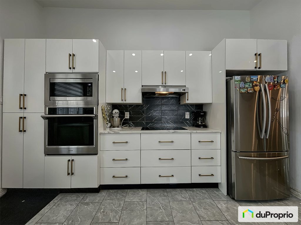 $739,000 - Split Level for sale in St-Vincent-de-Paul — photo 2