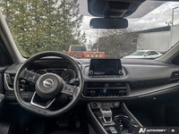 This Nissan Rogue delivers a Intercooled Turbo Regular Unleaded I-3 1.5 L/91 engine powering this Va... (image 9)