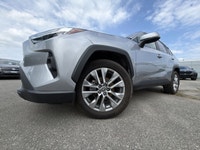 Découvrez ce Toyota RAV4 XLE 2023, un VUS polyvalent alliant confort, fiabilité et technologie. Prop... (image 1)