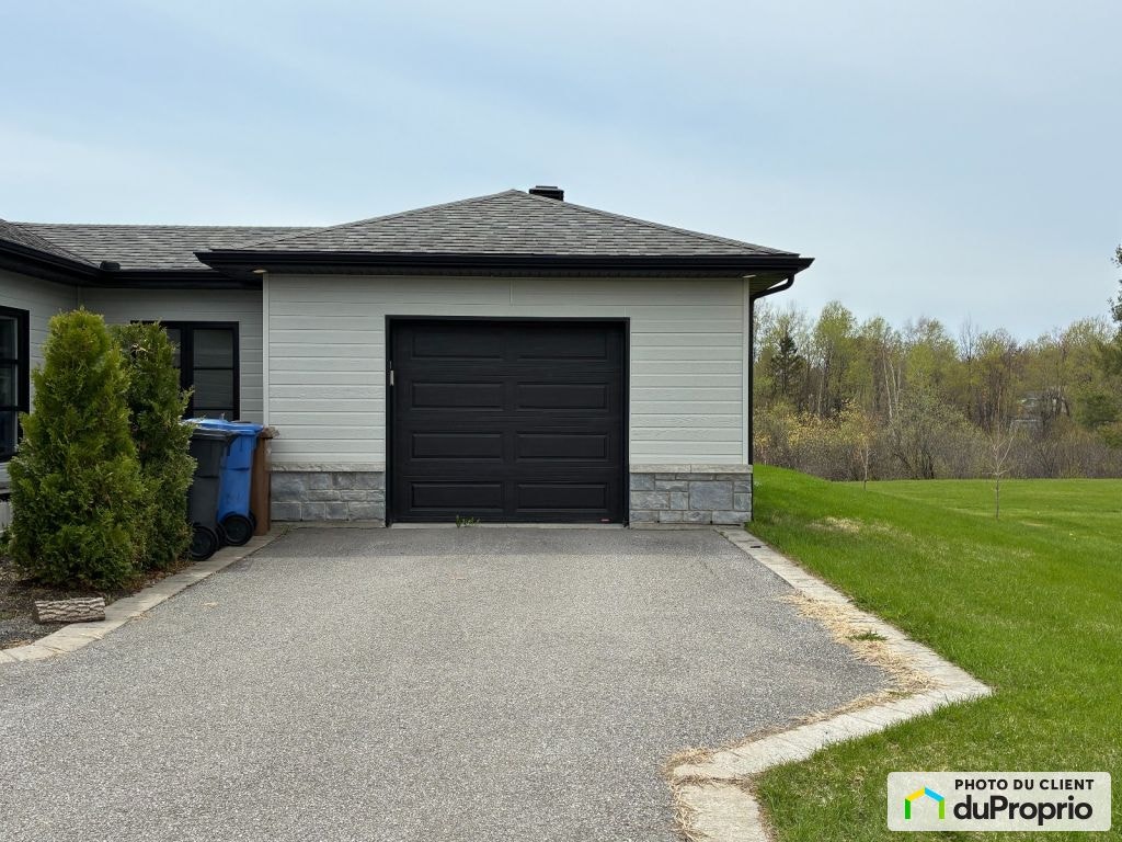 $621,000 - Duplex for sale in Shawinigan (Shawinigan) — photo 3