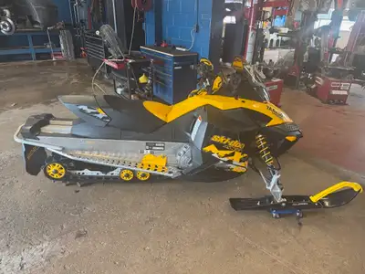Brand new factory Ice Ripper Track. Sled comes with a factory cover. It has been fully serviced and...