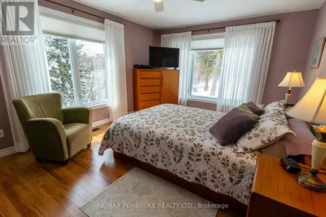 115 ISLAND VIEW DRIVE North Algona Wilberforce, Ontario in Houses for Sale in Pembroke - Image 11