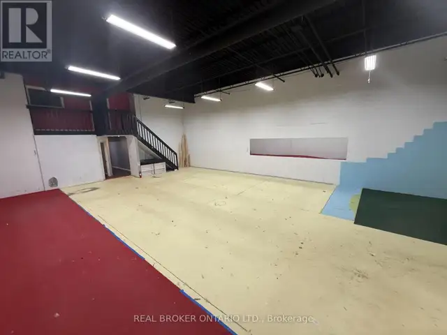 I - 227 BUNTING ROAD St. Catharines (Cushman/Industrial), Ontari in Commercial & Office Space for Rent in St. Catharines - Image 8