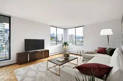 Standing in the elegant community of Ambleside in West Vancouver, Hollyburn Plaza offers two bedroom...