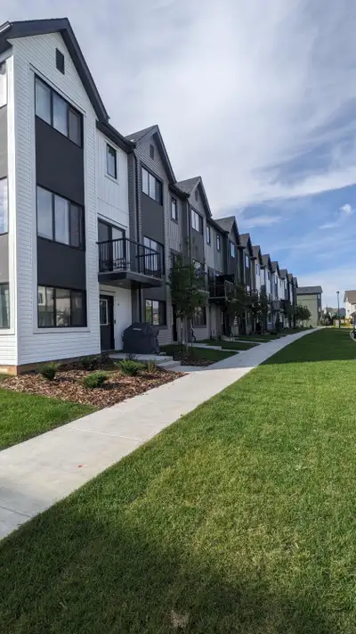 Beautiful 3 bedroom 2.5 bathroom townhouses for rent in Chappelle, SW Edmonton! Welcome home to Chal...
