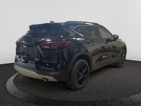 Welcome to Capital GMC! Check out this vehicle's pictures, features, options and specs, and let us k... (image 4)