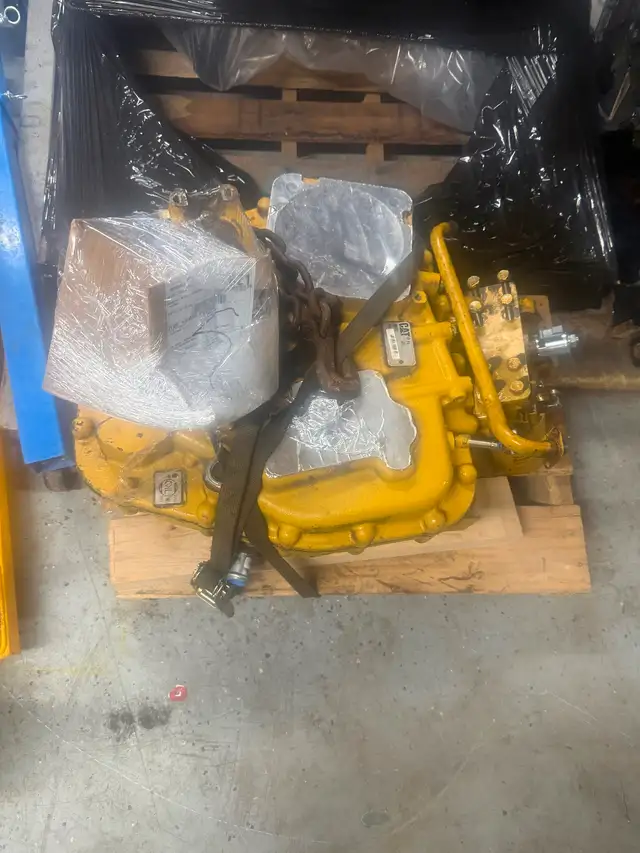 CATERPILLAR WHEEL LOADER TRANSMISSION 924K, 930K 489-7275 OEM in Heavy Equipment Parts & Accessories in Edmonton - Image 2
