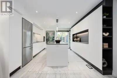 10 - 95 SUMMERHILL AVENUE Toronto (Rosedale-Moore Park), Ontario