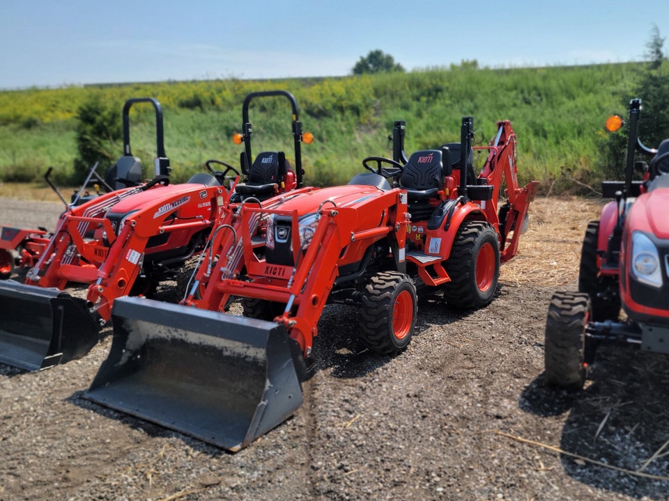 CX2510 HST TRACTOR W/LOADER AND BACKHOE | Farming Equipment | Windsor ...