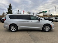 This 2026 CHRYSLER VOYAGER LX has the following options Caprice Leatherette Bucket Seats, Remote Sta... (image 6)