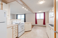 Discover your new home at Garden Villa Apartments, where modern living meets urban convenience. Idea... (image 5)