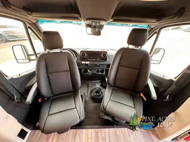 2025 Thor Motor Coach Four Winds Sprinter 24LV - Diesel in RVs & Motorhomes in Moncton - Image 42