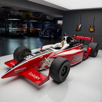 Check out this 1999 Dallara IR-00 Indy 500 Race car. This is a very cool piece of history. A Tom Kel... (image 1)