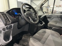 Le Ford Transit 2019 version T-250 toit moyen 148 po PNBV de 9 000 lb porte coulissante côté passage... (image 8)