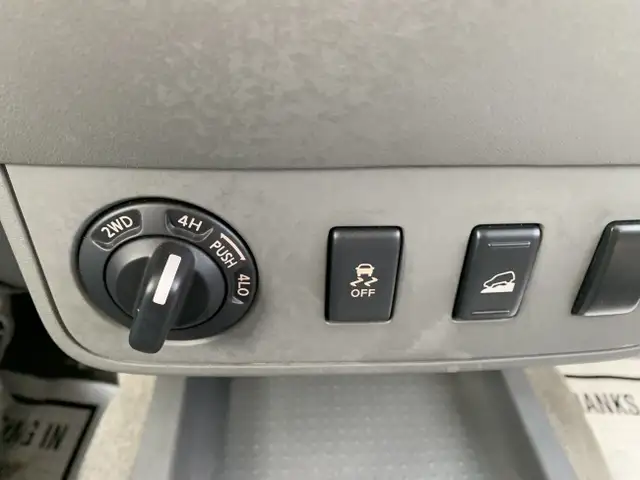 2012 NISSAN FRONTIER CREW 4X4 LOW KMS CERTIFIED in Cars & Trucks in Guelph - Image 25