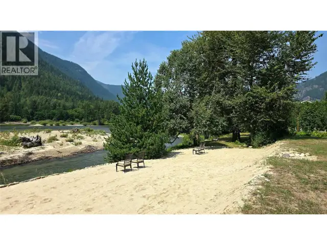 6 Highway Lot# B Crescent Valley, British Columbia in Land for Sale in Nelson - Image 22