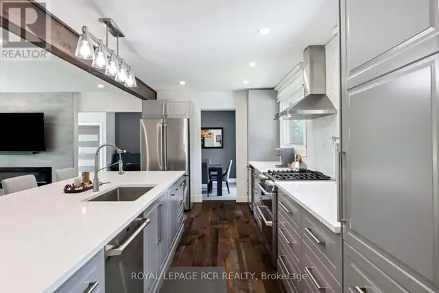 2534 SUNNIDALE ROAD Springwater, Ontario in Houses for Sale in Barrie - Image 6