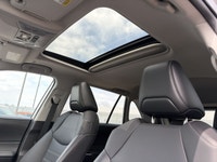 Découvrez ce Toyota RAV4 XLE 2023, un VUS polyvalent alliant confort, fiabilité et technologie. Prop... (image 7)