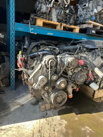 S-AUTO WRECKERS STOCK #: 938992 350,000KM 2004 2005 CHEVY SILVERADO & GMC SIERRA 2500-3500 6.6L DIES...