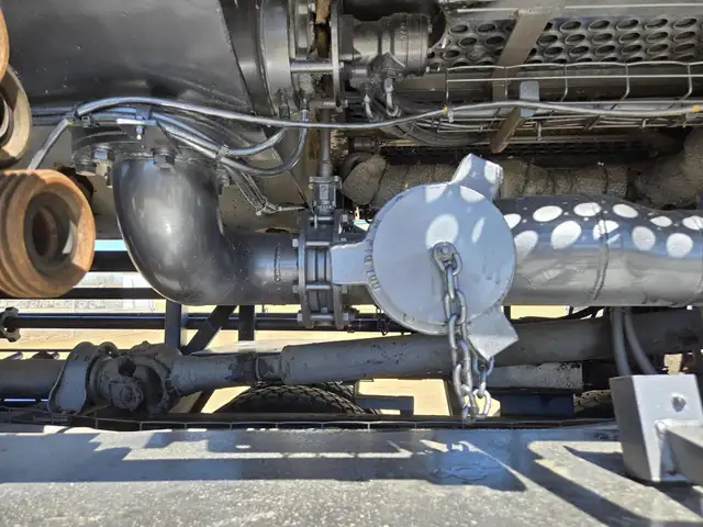 2007 KENWORTH C500 in Heavy Trucks in Saskatoon - Image 76