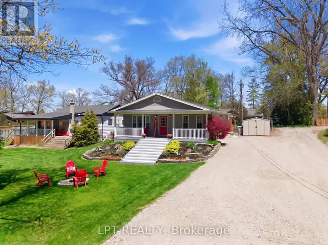 7652 RIVERSIDE DRIVE Lambton Shores (Port Franks), Ontario in Houses for Sale in Grand Bend - Image 3