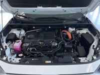 ===== Key Features ===== * 48,861 km * No Reported Accidents * All-Wheel Drive (AWD) * Hybrid Powert... (image 6)