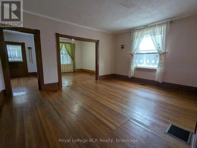 616 9TH AVENUE Hanover, Ontario in Houses for Sale in Owen Sound - Image 15