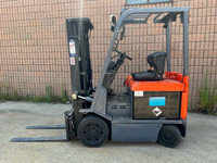 2008 Toyota 4000 lb CAP Electric Forklift