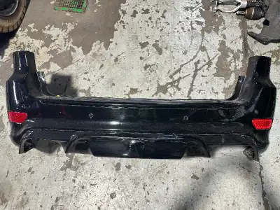 2019 Jeep Grand Cherokee TRACKHAWK Black Rear Bumper Cover OEM Complete DAMAGED