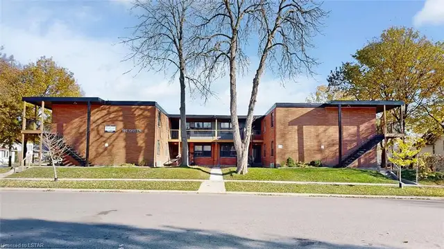 Fully Renovated 1 Bedroom Suite — All Inclusive in Long Term Rentals in Sarnia - Image 4