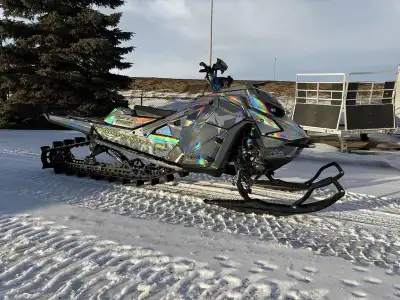From $143 Bi-Weekly 2024 Ski-Doo Summit® X® with Expert Package 165 850 E-TEC Turbo R The 2024 Ski-D...