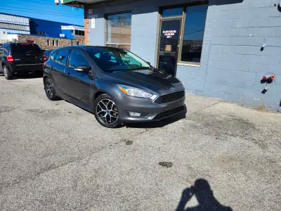 2017 FORD FOCUS SE 204123km 2.0L engine auto power mirrors keyless entry ac cruise Control radio, cd...