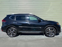 -Platinum Reserve Interior --Quilted Chestnut Brown Interior with Black Accents --Heated Steering Wh... (image 1)