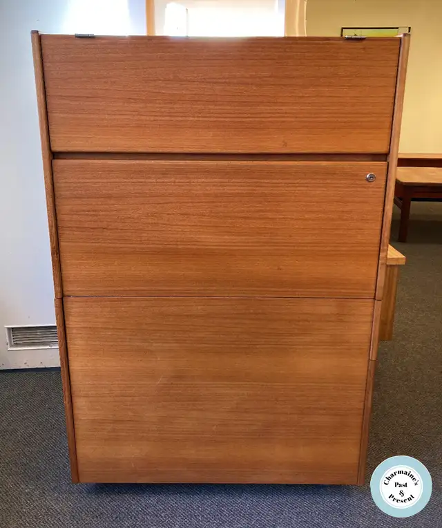 MCM TEAK DROP FRONT DESK W/SIDE DRAWERS & CUPBOARD AT CHARMAINE in Desks in Victoria - Image 2