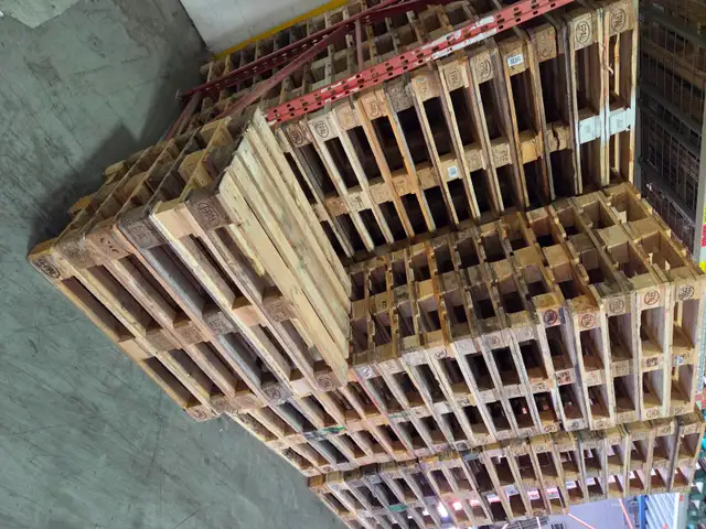 We have hundreds in stock 48x40 wood! PLASTIC 43x43 AND MORE in Storage & Organization in Mississauga / Peel Region - Image 5
