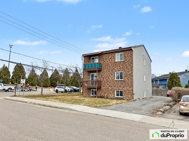 $598,000 - Triplex for sale in St-Augustin-De-Desmaures — photo 2