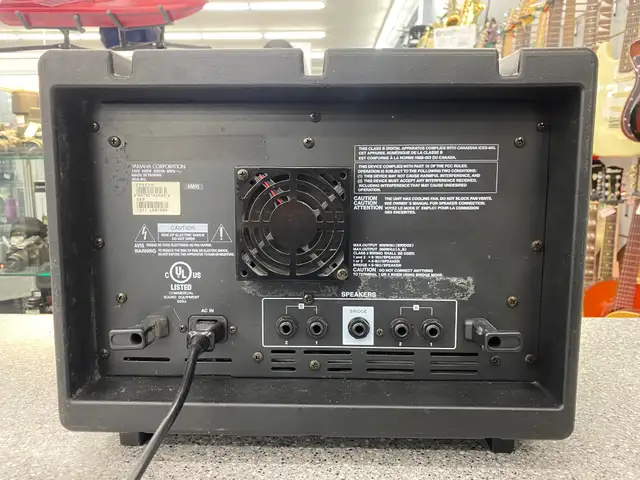 Yamaha EMX66M Powered Mixer in Performance & DJ Equipment in City of Toronto - Image 3
