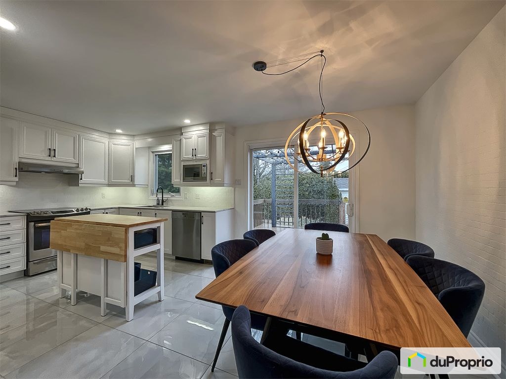$649,900 - Intergenerational for sale in McMasterville — photo 1