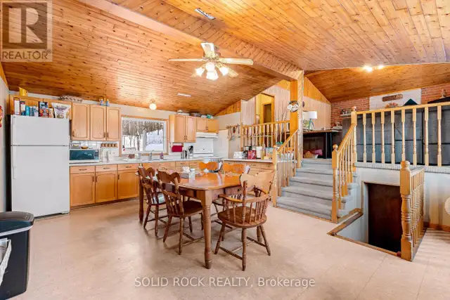 14 LOWER LAKE LANE Frontenac (Frontenac South), Ontario in Houses for Sale in Kingston - Image 12