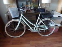 Bicycle Electra cruiser for Women EXTRAS