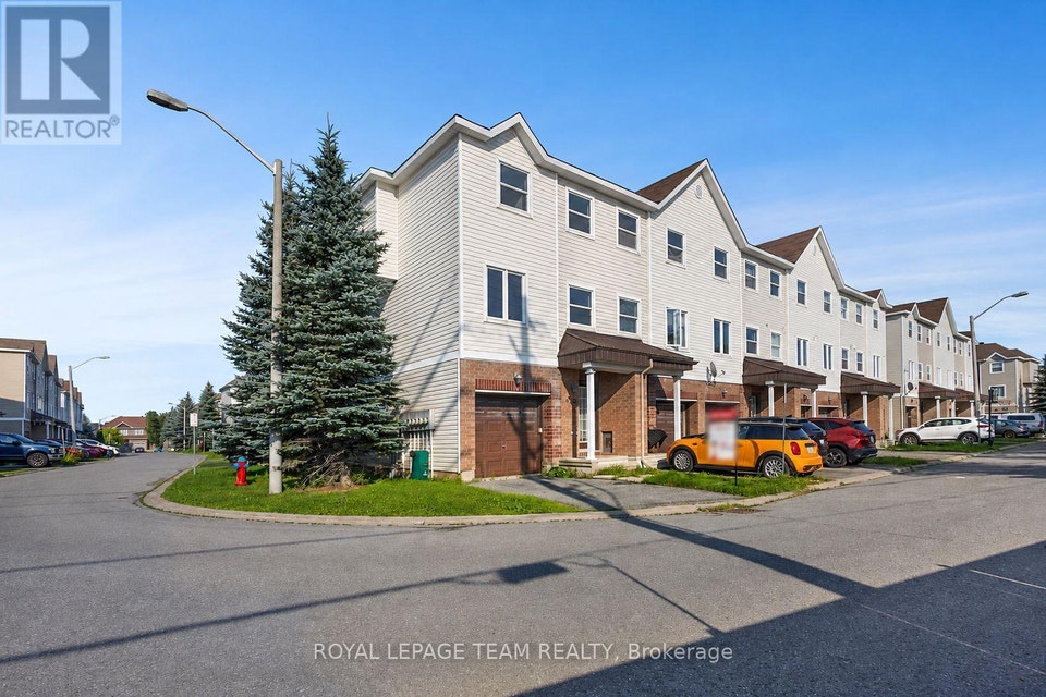 566 SIMRAN PRIVATE Ottawa, Ontario 2
